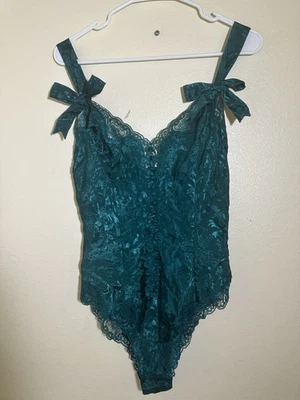 Bodysuit Vintage Gold Label Victorias Secret Tamanho Médio Teddy Acabamento em Renda em Relevo - Imagem 1 de 4