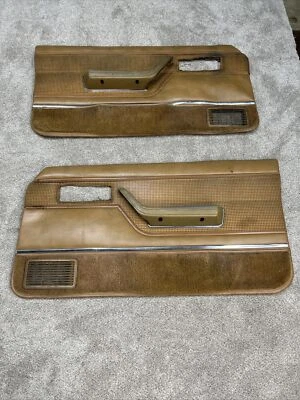 84-96 Jeep Cherokee XJ 2 Door OEM Driver & Passenger Power Door Panels Camel Tan - Image 1 of 4
