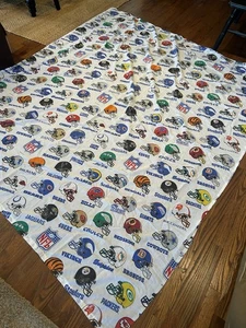 Vintage NFL Bettlaken Football Helme Teams VOLL 1995 90er Bettlaken Stoff USA - Bild 1 von 10