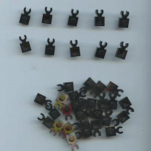 Lego x 80 schwarze Platte, modifiziert 1 x 1 mit offenem O Clip dicker vertikaler Griff 4085d - Bild 1 von 1