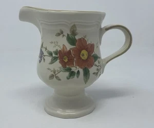Mikasa Heritage Capistrano F2010 Milchkännchen Krug Hergestellt in Japan - Bild 1 von 7