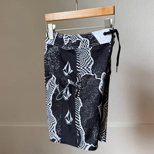 VOLCOM 19" SWIM SHORTS BOARD SHORTS BOTTOMS SWIMSUIT TRUNKS BOYS MENS 28- 14/16 - Picture 1 of 6
