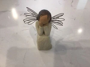 Figura Willow Tree Angel of Caring, esculpida pintada a mano con caja - Imagen 1 de 3