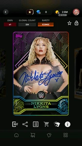 Nikkita Lyons - Topps Slam WWE Mystic 25 Iconic Rainbow Signature 334CC DIGITAL - Imagen 1 de 2