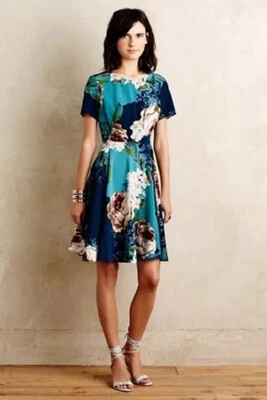 Anthropologie FAB! Funda Floral Corey Lynn Calter Paeonia Floral Romántica 8 Foto 1 de 4