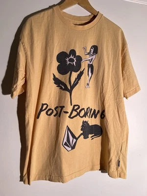 Y2K 2000’s Volcom Post Boring Flower Woman Cat Skater Streetwear Emo Tee T Shirt - Image 1 of 4
