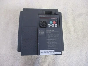 Inversor Mitsubishi E700 380/480V FR-E740-2,2K - Imagen 1 de 4