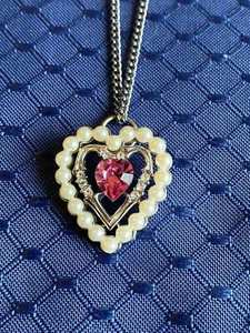 Avon Silver Tone Pearl Heart with Pink Heart Stone Pendant Necklace 24" - Picture 1 of 2