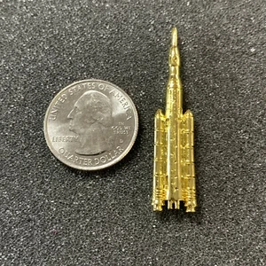NASA Orion Rocket Gold Tone Pin Pinback #42954 - Picture 1 of 2