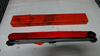 Triángulo de advertencia Mercedes-Benz W638 (5) Vito F 112 CDI A6385900112 Foto 1 de 2