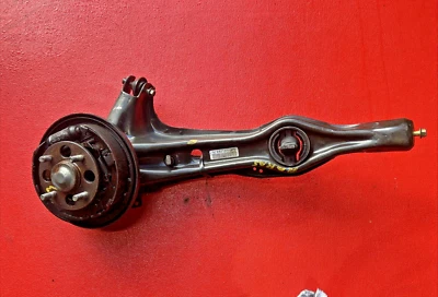 Used 96-00 Honda Civic rear RIGHT trailing control arm. New bushing. drum brake Foto 1 de 4