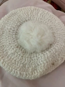 Vintage Hand Knit Toddler Beret in White - Picture 1 of 6