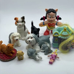 Vintage Lot of Mini 90s Toys Figurine Barbie Cat Petunia Tiny Treasures Pet Shop - Picture 1 of 6