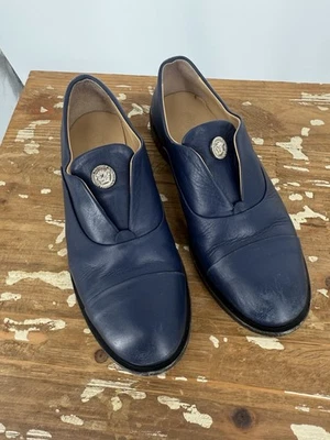 Young Versace Dress Shoes Size 33 (1.5) - Image 1 of 4