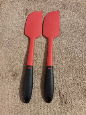 Oxo Red And Black Spatulas (2) Nongrip Handles 12” - Image 1 of 2