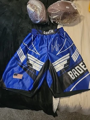 Baúles de MMA Ryan "Darth" Bader autografiados hechos a medida Foto 1 de 3