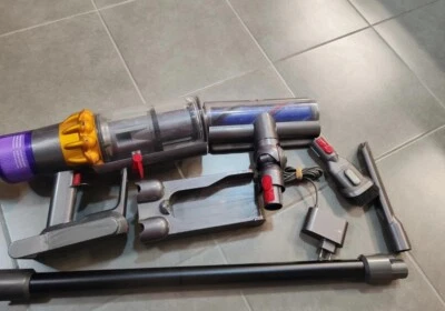 Dyson V15  Aspirateur sans Fil - Bild 1 von 4