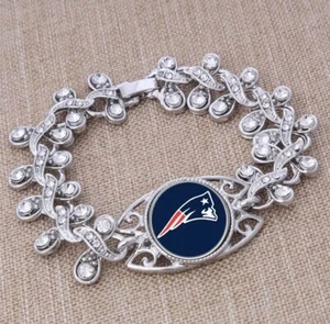 Neu Fußball Armband Bettelverschluss Armband Tibetisches Silber Strass - Bild 1 von 3