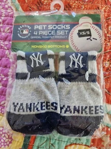 NY Yankees Pet Dog Socks Sz XS /S Anti Slip Elastic Ribbed Top 4 Piece Set MLB - Picture 1 of 1