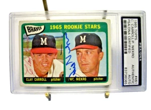 Carta Phil Niekro & Clay Carroll - 1965 Topps Rookie Stars #461/-Autografi-PSA - Foto 1 di 6