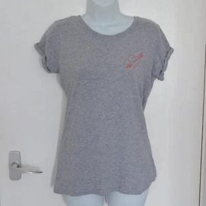 New Look Tall 8 10 Marl Grey Red Heart Arrow Motif Graphic Roll T-Shirt Top - Picture 1 of 6