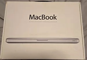 2008 Apple Macbook 13" A1278 Core 2 Duo 2.4GHz 4GB 1067MHz - macOS X El Capitan - Picture 1 of 17