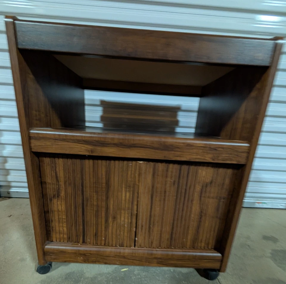 老式滚动电视车支架媒体立体声柜深木纹控制台 — 第 1/3 张图片