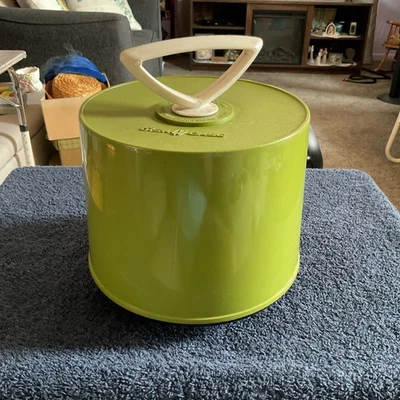 Vintage Green Disk-Go-Case 45rpm Record Holder Case Carrier - Image 1 of 4