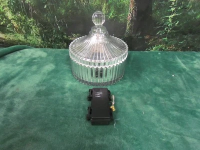 VINTAGE SILVER KRINGLE EXPRESS MERCURY GLASS TRINKET JAR W/ LID 6" X 5" - Image 1 of 2