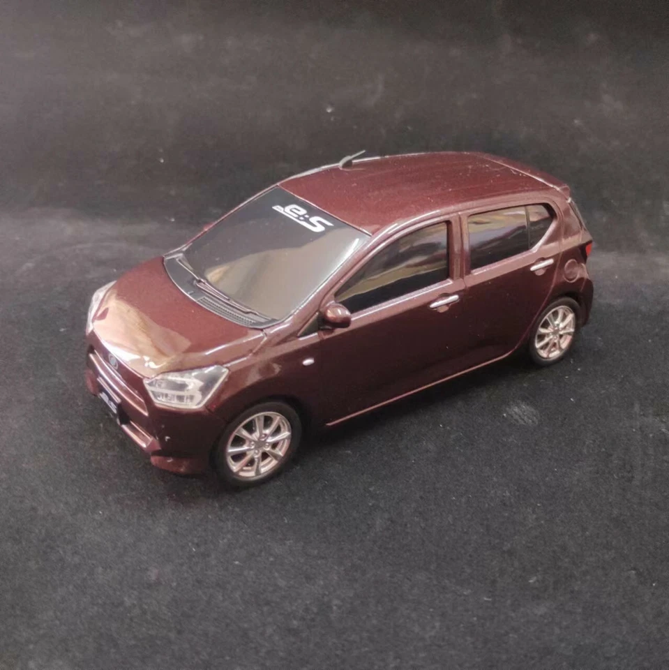 1/32 Daihatsu Mira e:S LA350S 2017 Dealer Plastic Model purple Rare - Image 1 of 3