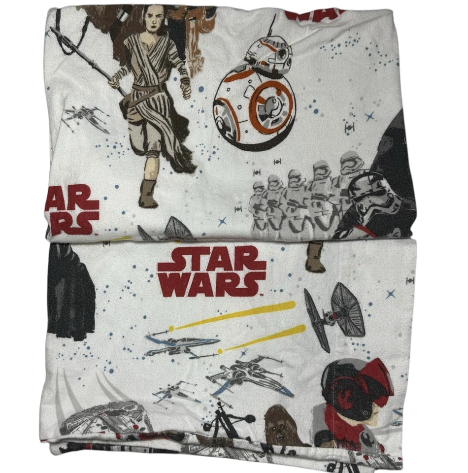 Juego de funda de almohada Pottery Barn Kids Star Wars FLANELA El Despertar de la Fuerza Foto 1 de 4