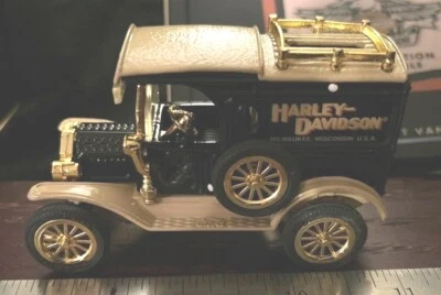 DE COLECCIÓN EDICIÓN LIMITADA HARLEY-DAVIDSON METAL DIME BANK 1913 MODELO T FURGONETA RÉPLICA Foto 1 de 4