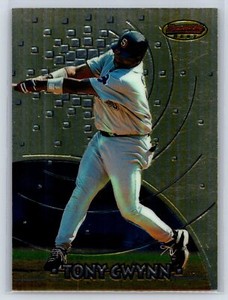 1997 Bowman's Best #29 Tony Gwynn  San Diego Padres