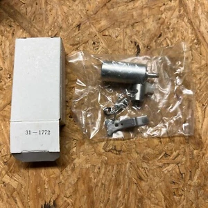 B27 31-1772 294628 Set punti interruttore accensione Briggs and Stratton NOS - Foto 1 di 2