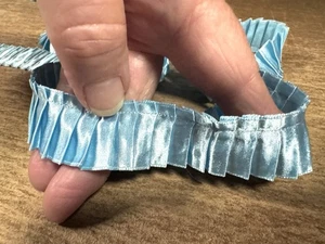 Concertina Satin Edging Trim Fabric, Per Metre - Turquoise - Picture 1 of 3
