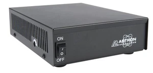 Astron SS-18 Schaltnetzteile 13,8VDC 18A Max 120 bis 230 VAC 50/60Hz - Bild 1 von 2