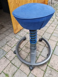 Bürostuhl Swopper blau, gebraucht mit Rollen an Selbstabholer zu verkaufen. - Bild 1 von 1