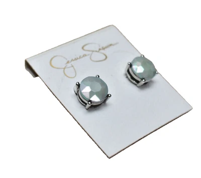 Pendientes redondos facetados Jessica Simpson tono plateado verde menta ¡Nuevos! Nuevo con etiquetas Foto 1 de 3