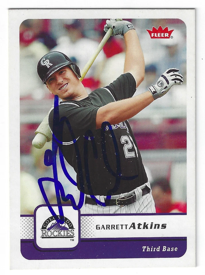 TARJETA FLEER FIRMADA POR GARRETT ATKINS COLORADO ROCKIES BALTIMORE ORIOLES UCLA BRUINS Foto 1 de 1