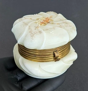 Antica scatola portagioie C F Monroe Wavecrest in vetro satinato dipinto - Foto 1 di 14