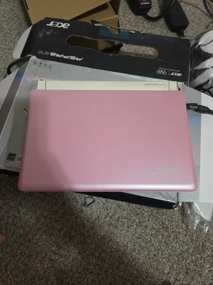 Portátil Acer Aspire One NAV50 10,1" Intel Atom N450 1,66 GHz 1 GB RAM 160 GB HDD Foto 1 de 3