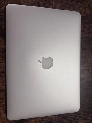 MacBook Air 13 Zoll / 2017 / IntelCore i5 1,8 Ghz / 512 GB SSD / 8 GB RAM / OVP - Bild 1 von 4