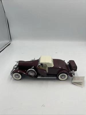 Franklin Mint  1935 Duesenberg J Convertible 1/24 Scale Diecast Model - Image 1 of 4