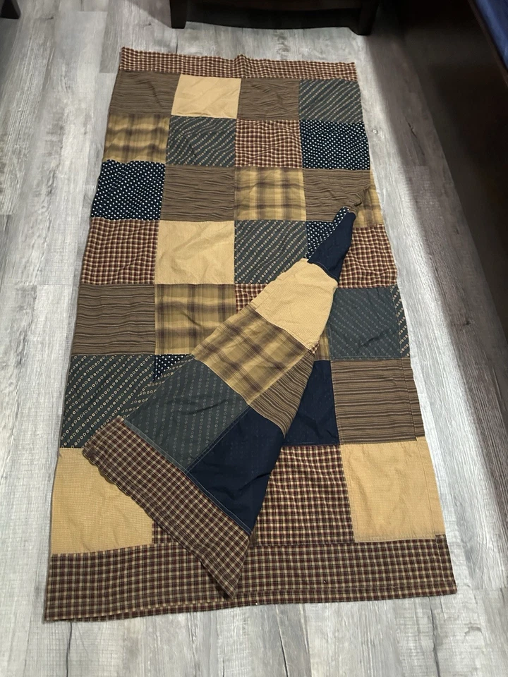 Cortina de ducha Nancy’s Nook primitiva a cuadros con retazos en muy buen estado Foto 1 de 3