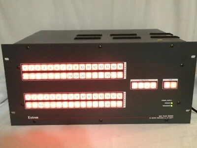 Interruptor de matriz Extron MAV Plus 2412 A, 24x12 con enlace IP para audio estéreo Foto 1 de 4