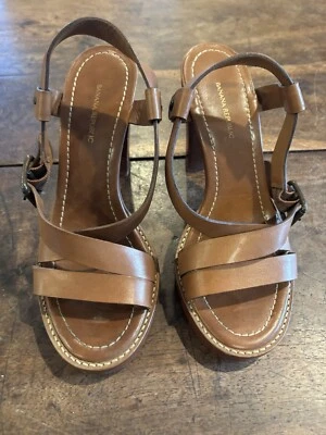 Banana Republic 块跟凉鞋棕褐色皮革。 7码 — 第 1/4 张图片