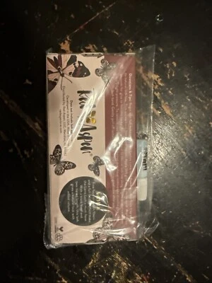 Red Aspen Laina  - Image 1 of 2