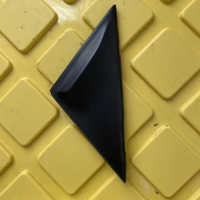 Lexus CT200H 2011-2017 1.8 híbrido gasolina puerta vidrio esquina moldura O/S/F 6749580R2 Foto 1 de 4