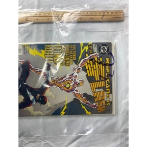 DC Comics The Ultimate Rogue VS The Power Of The Entire Rogues Gallery - Picture 1 of 1