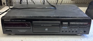 TEAC CD-RW880 CD Recorder - Picture 1 of 3